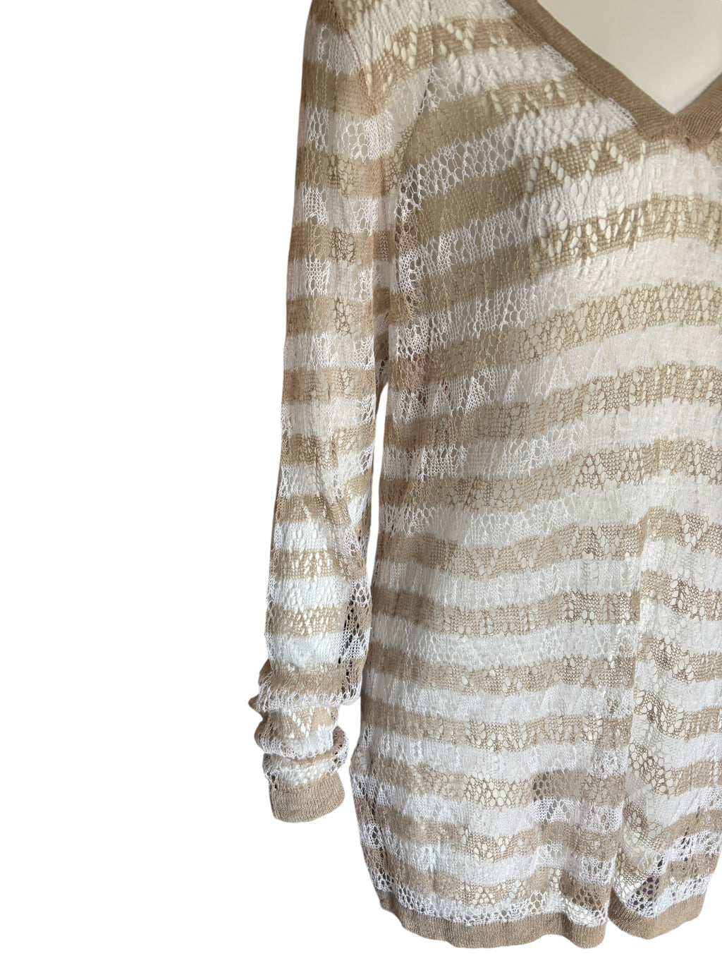 Beige and White V-Neck Delicate Knit Top Size XL