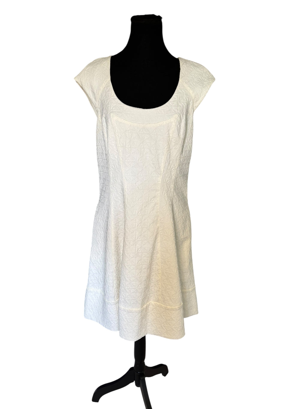Vince Camuto White A-Line texture Flutter Sleeve Mini White Dress Size 12