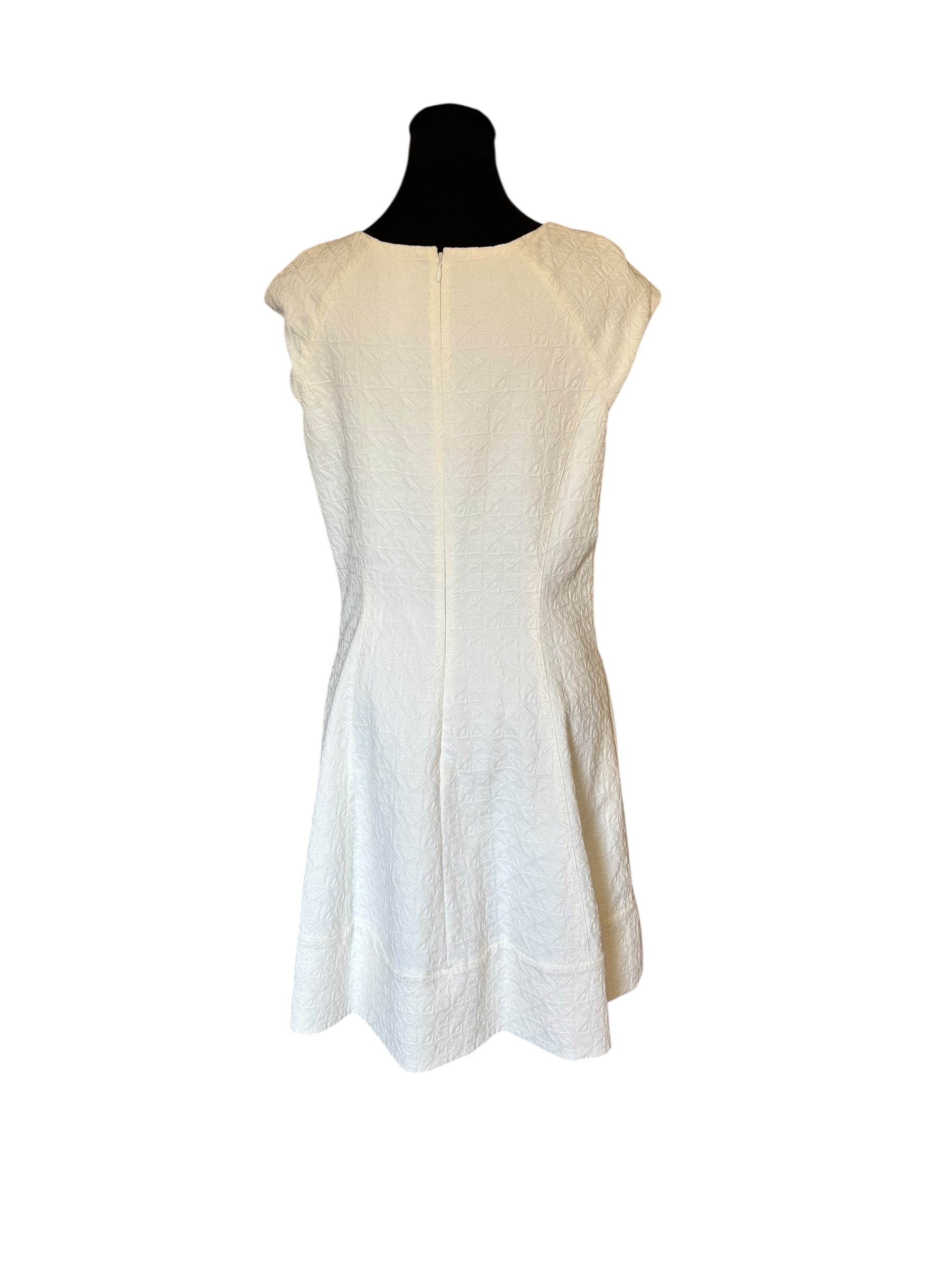 Vince Camuto White A-Line texture Flutter Sleeve Mini White Dress Size 12