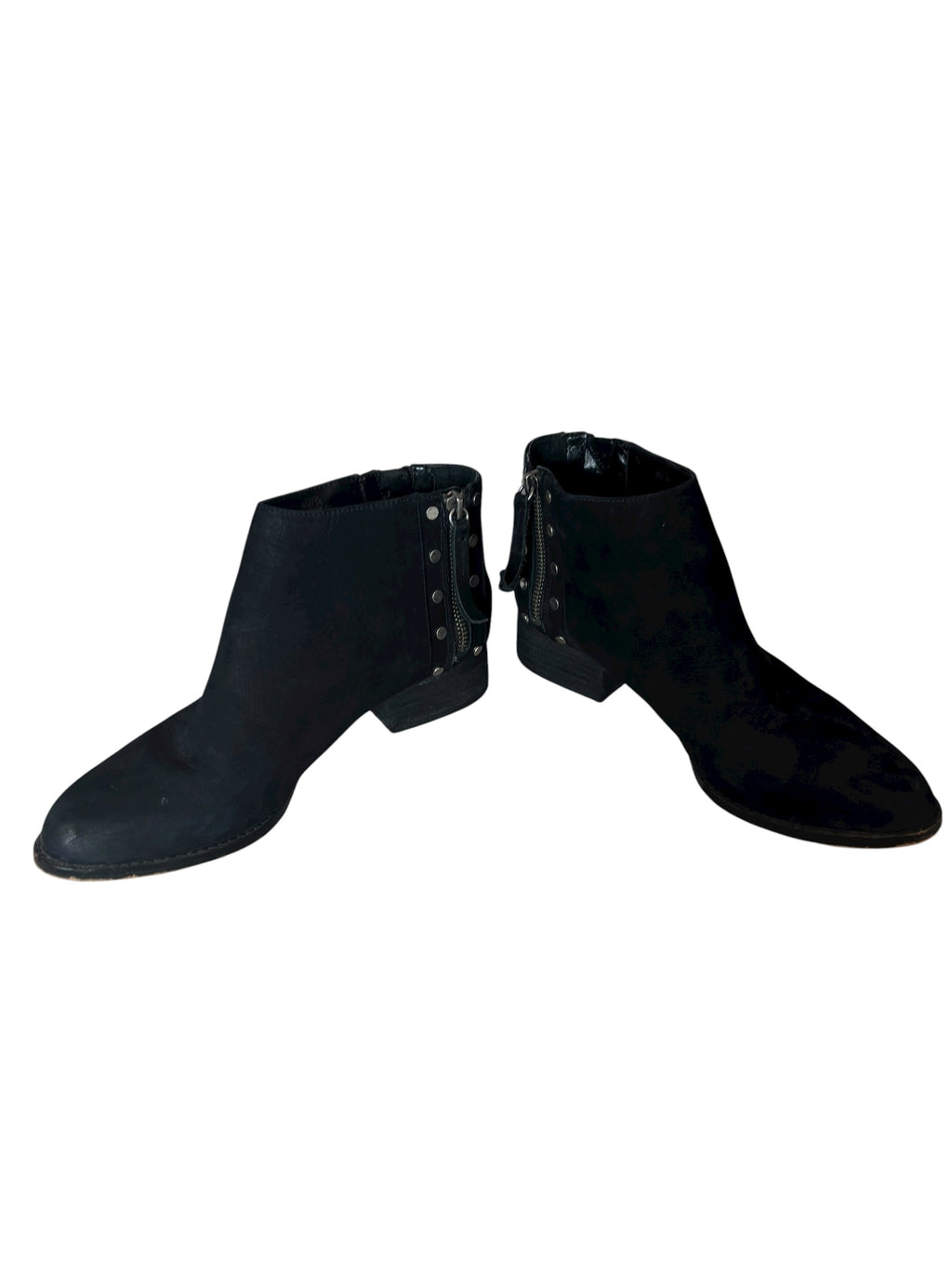 Black Suede Vince Camuto Ankle Booties Studded Western Style Zipper Accent Sz 8