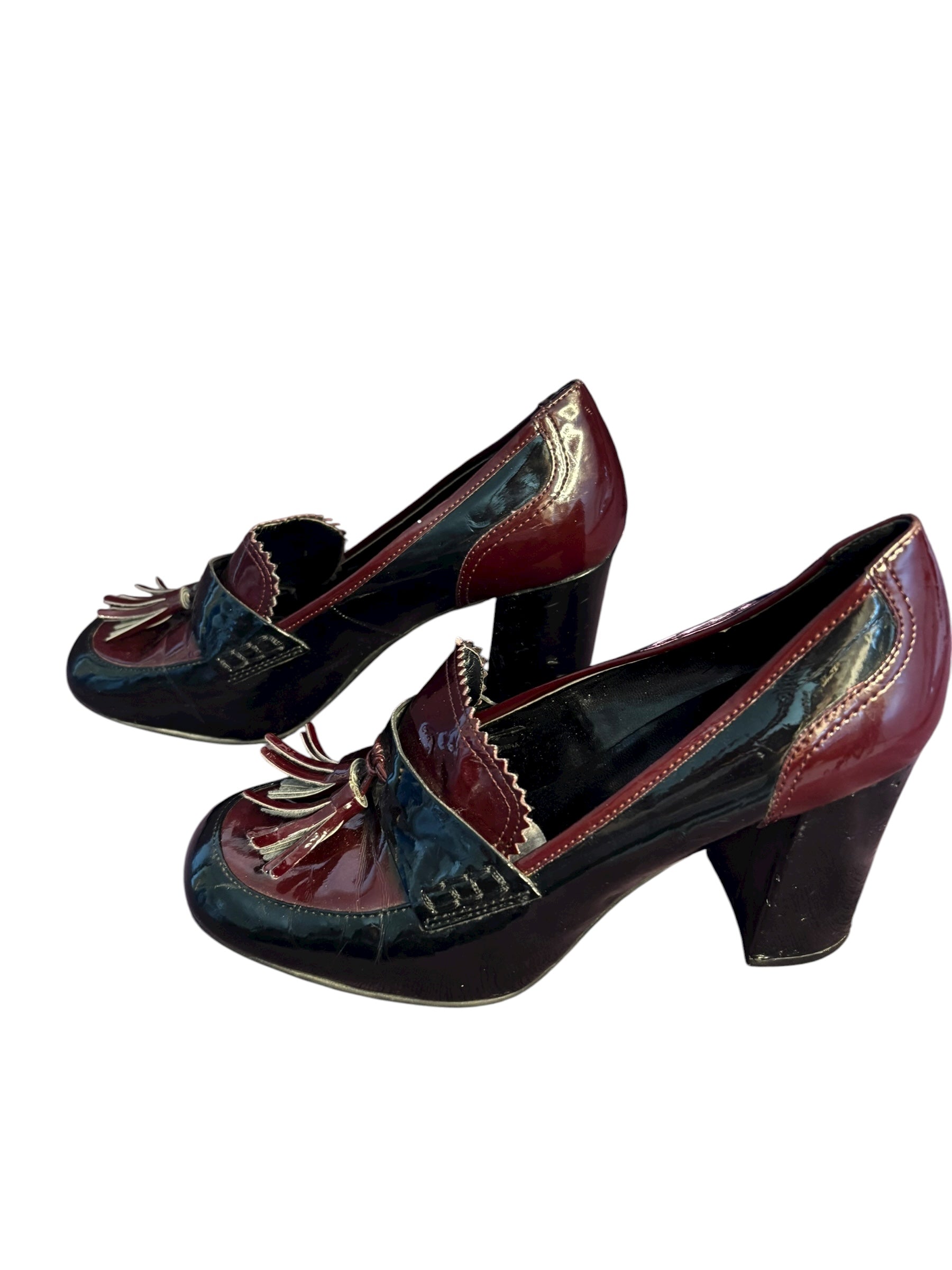 Tahari Women's Heeled Loafers Tassel Patent Leather Maroon Black 3" Heals Size 8