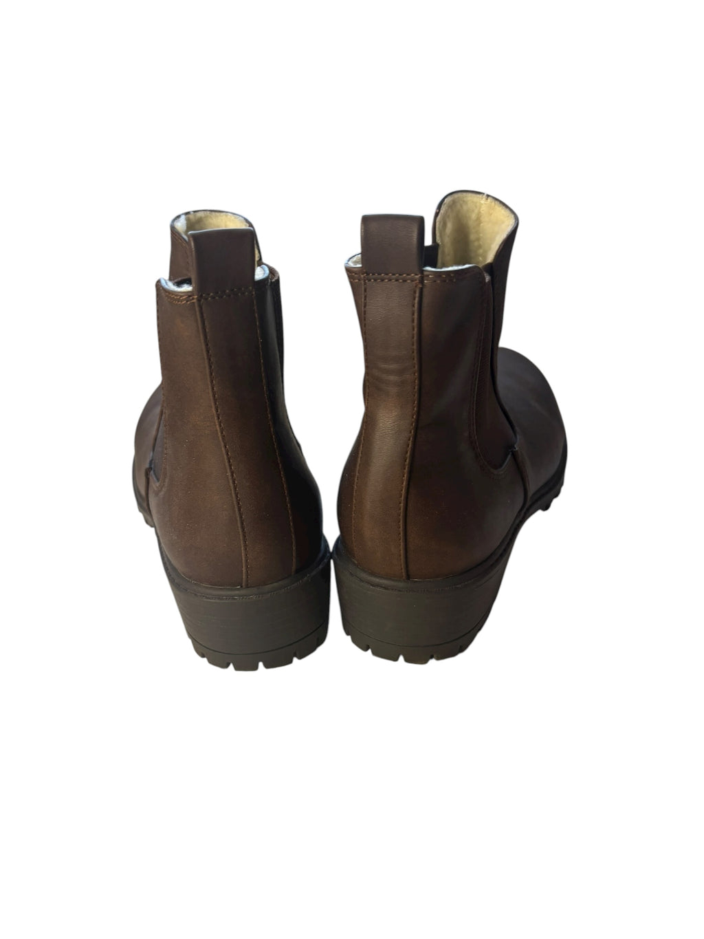 Brown Chelsea Ankle Boots  Lug Sole 1.5" Heel Pull On For Fall Weather Size 7.5