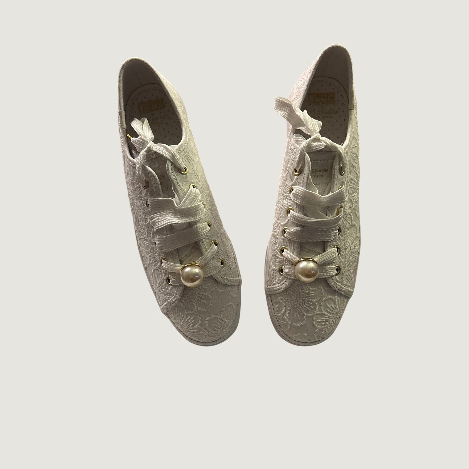 Keds Kate Spade Triple Kick White Floral Eyelet Pearl Sneakers WF66108 Size9.5